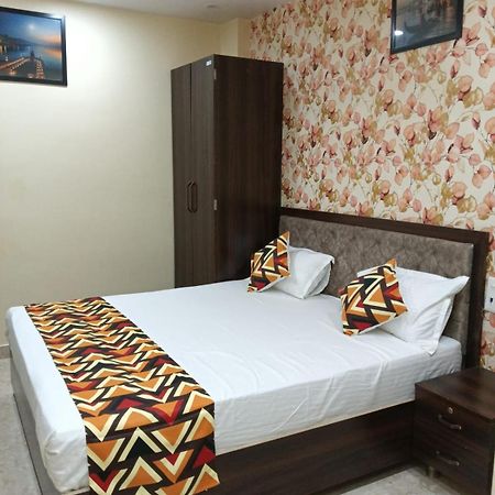 Hotel Js Banaras Residency Varanasi Esterno foto