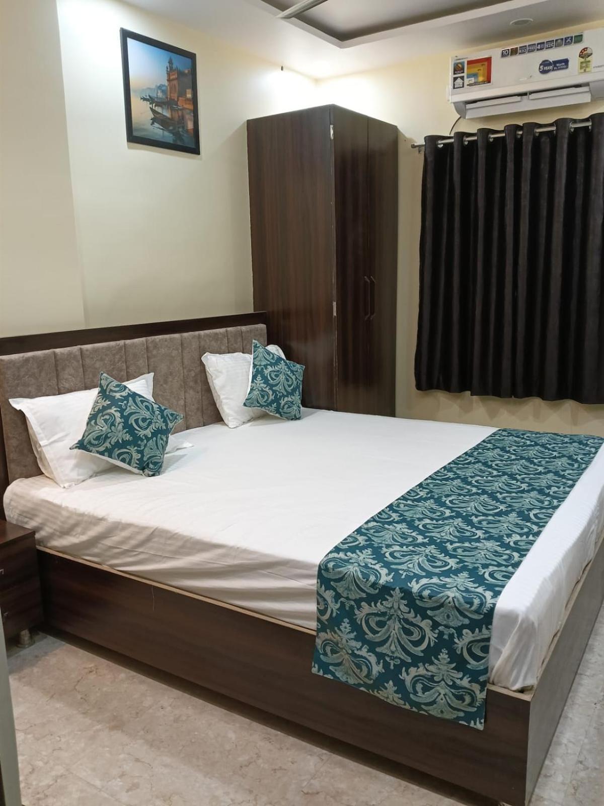 Hotel Js Banaras Residency Varanasi Esterno foto